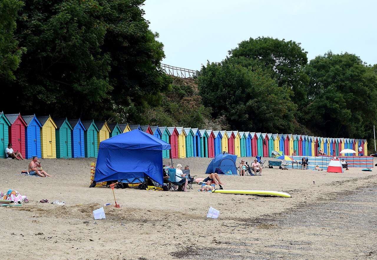 Llanbedrog Beach